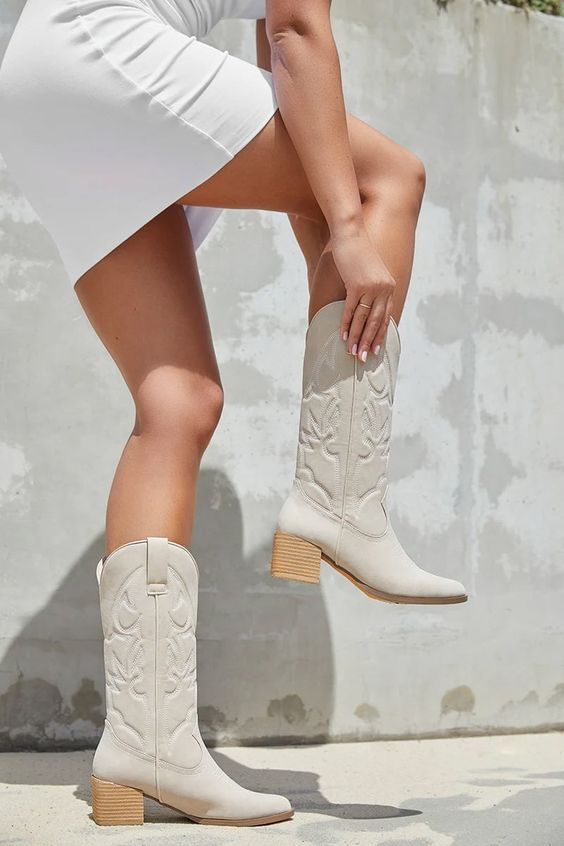 Вот какая обувь будет в тренде в сезоне весна-лето 2023: 5 крутых моделей