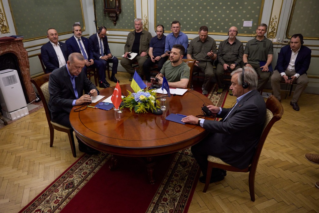 Партнер, а не союзник. Яку роль обрала Туреччина у війні та що може її змінити