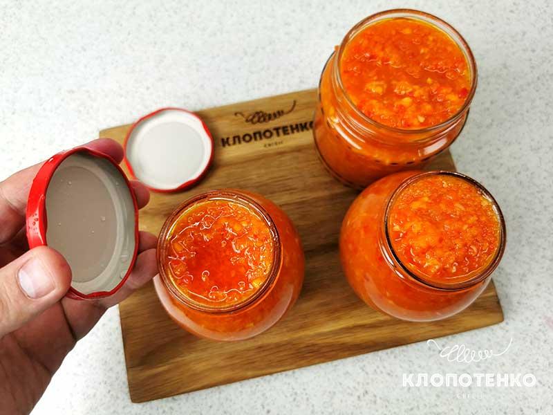 Заготавливаем аджику на зиму: Клопотенко представил вкуснейший рецепт