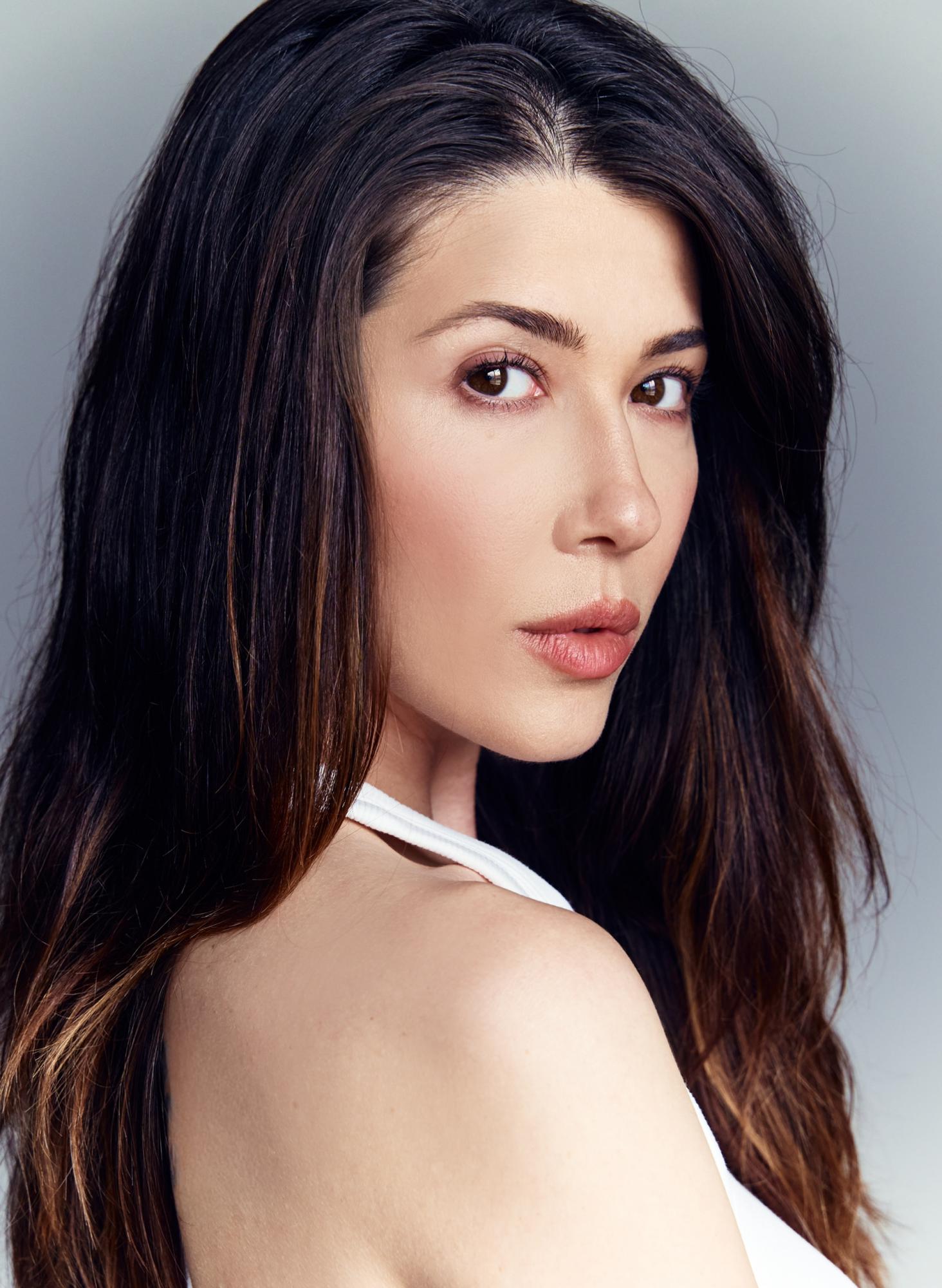 Українка зіграла головну роль у нашумілому серіалі Netflix: що про неї відомо