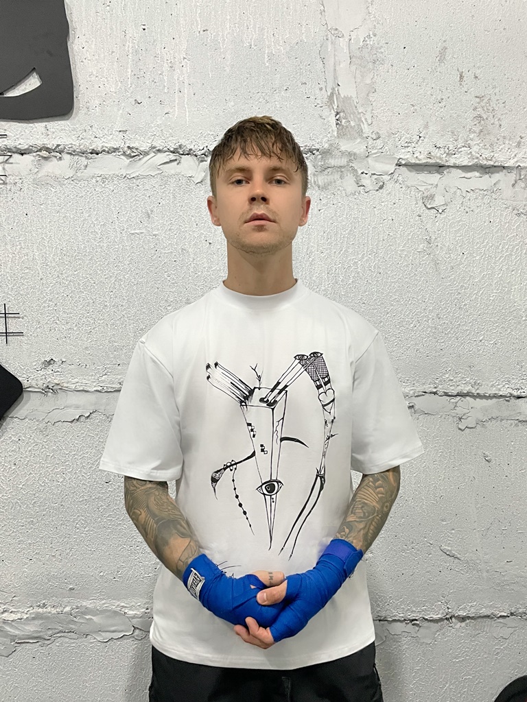 Астаф'єва, Пивоваров і навіть Міс Україна нарядилися у схожі футболки: навіщо зірки це зробили