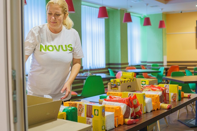 Понад 300 000 продуктових наборів українцям від NOVUS