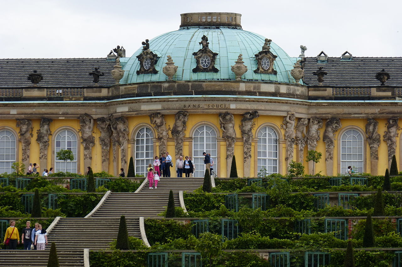 Десятки музеїв Берліна проводять безкоштовні екскурсії для українців: список