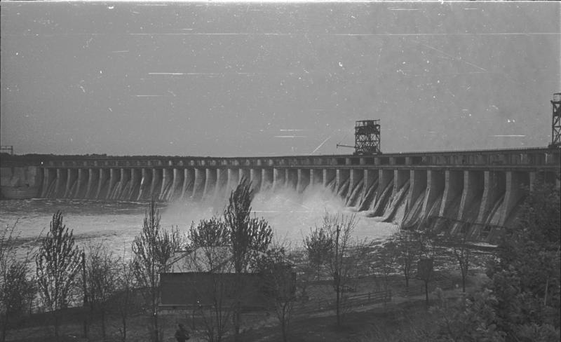 История ДнепроГЭС: как строили станцию и почему Россия уже второй раз пытается ее уничтожить