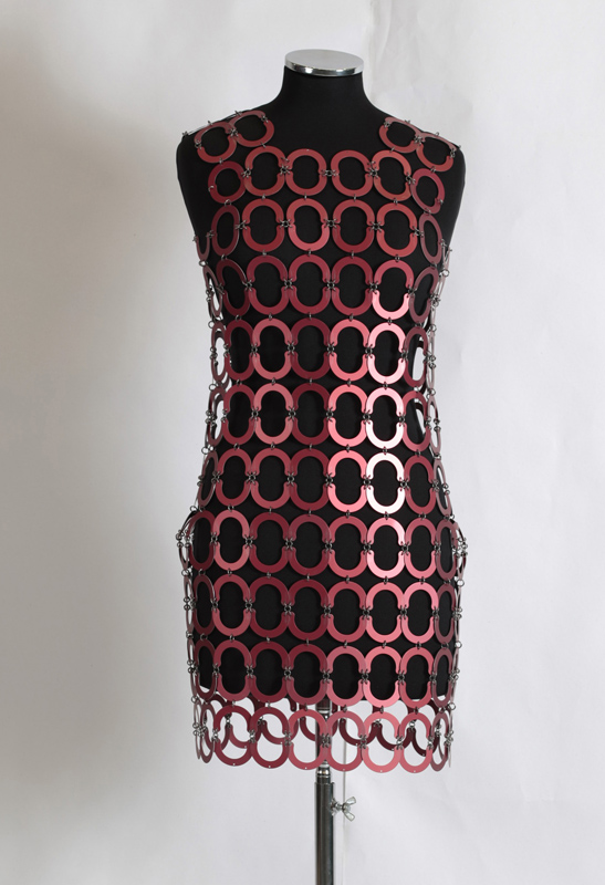 Умер гений моды Пако Рабан: смотрите фото революционных творений кутюрье