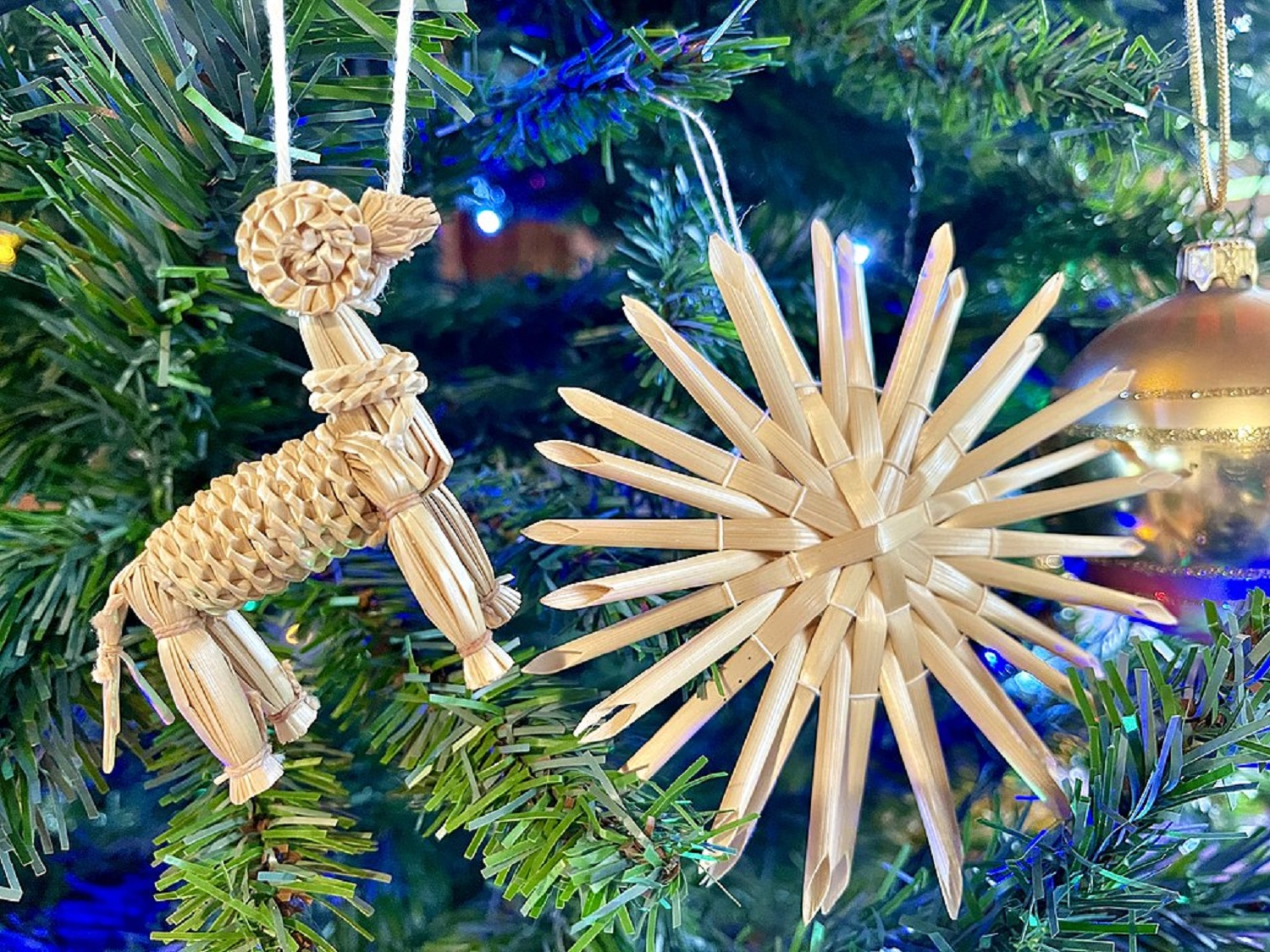 Когда и как появился елочный шарик в Украине: все о запрещенных игрушках и обычаях кельтов