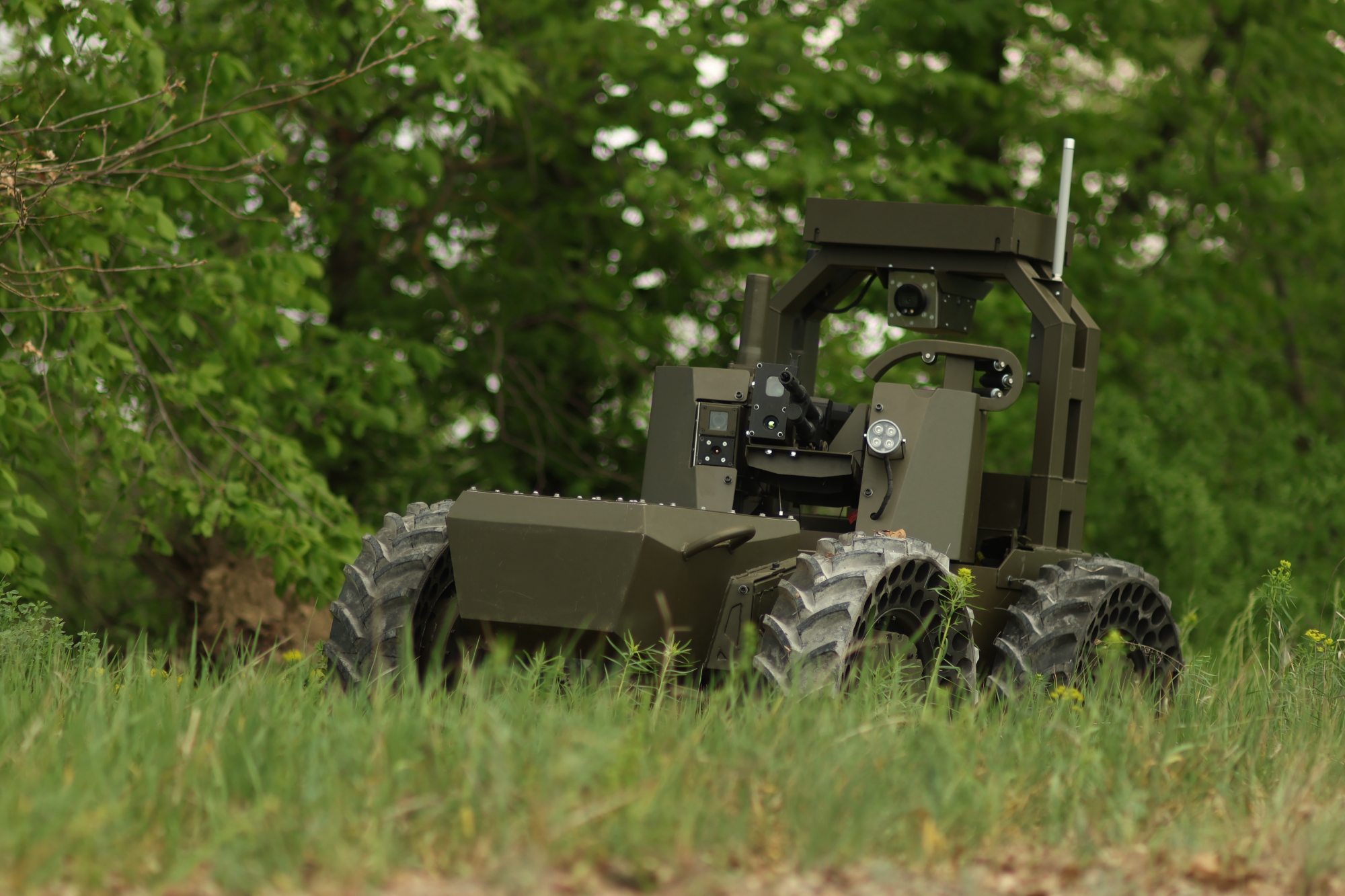Роботи будуть вивозити НРК на бойові задачі: інтерв'ю з директором UGV Robotics
