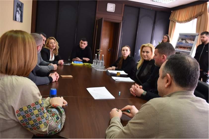 Міністерство молоді та спорту, БФ &quot;Для Українцiв&quot; та БФ “Майбутнє – дітям” підписали Меморандуми про співпрацю