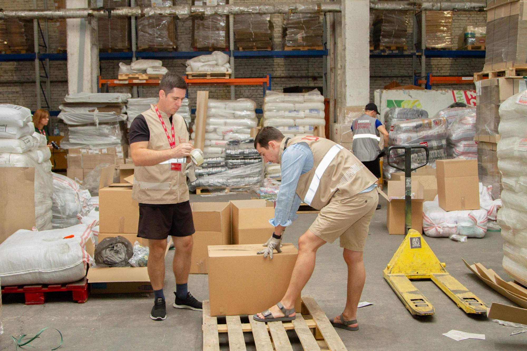 Деньги и ремонт. Как пострадавшим от войны в Украине получить помощь