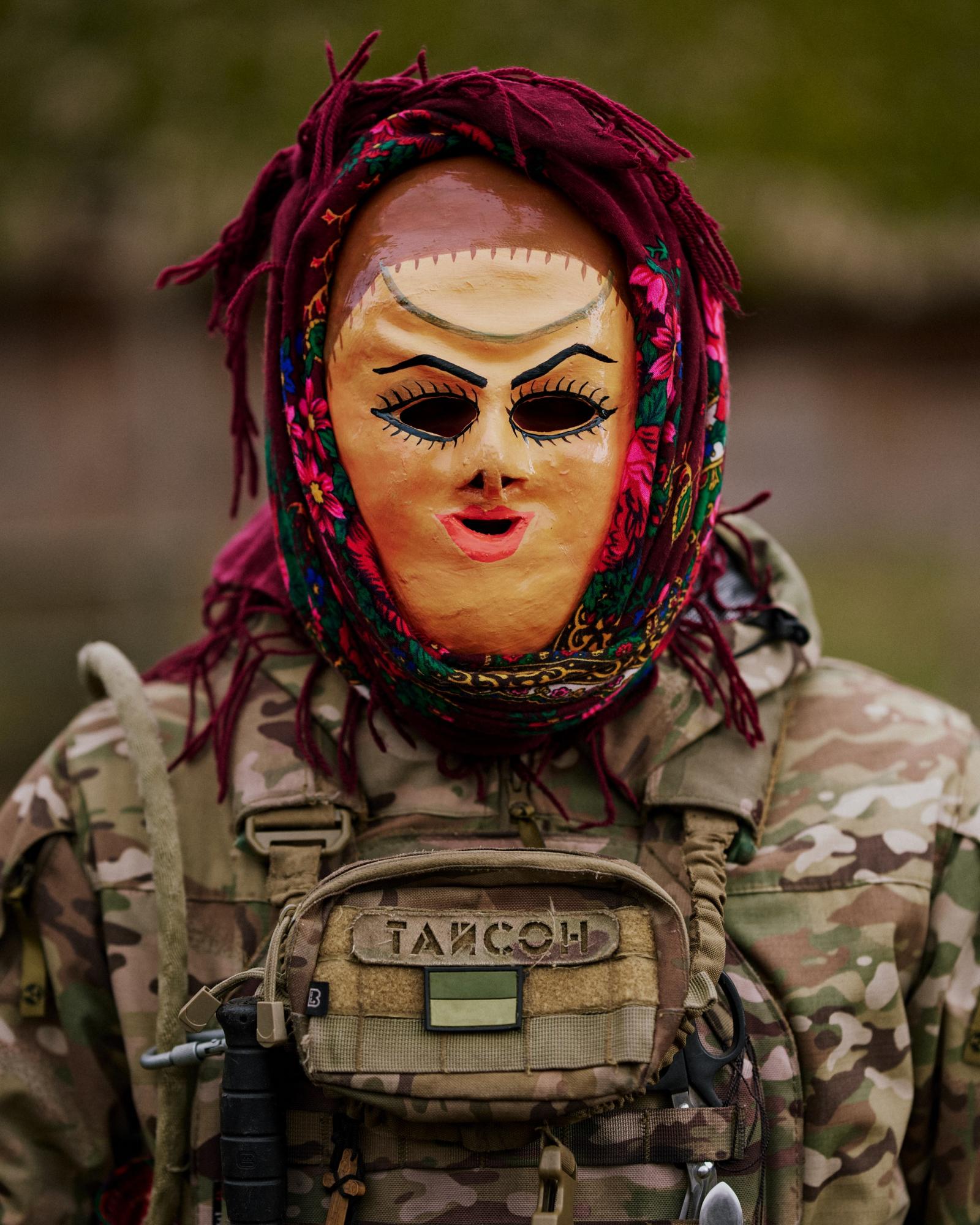 Аби чорти та зло не вхопили! Спецназівці показали дивовижні образи героїв Маланки