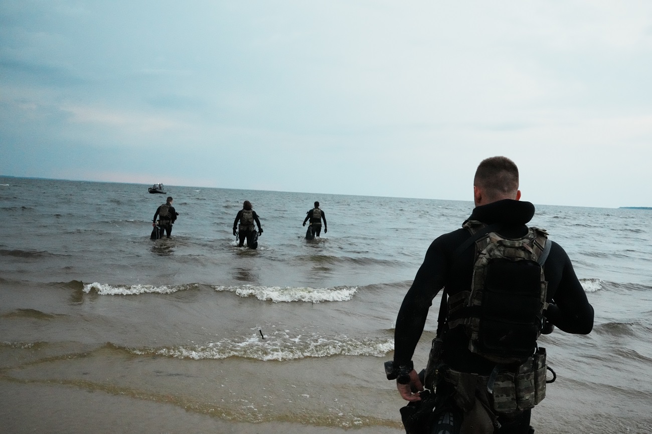 Пройшли 600 кілометрів і знищили літаки в тилу росіян: інтерв'ю з розвідниками ГУР