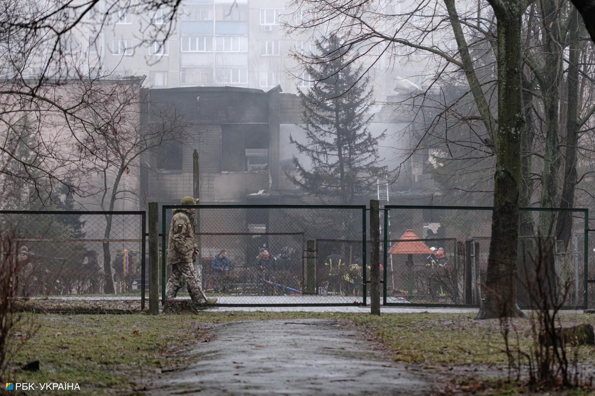&quot;Тут все горело&quot;: Как жилой двор в Броварах пережил аварию вертолета с руководством МВД