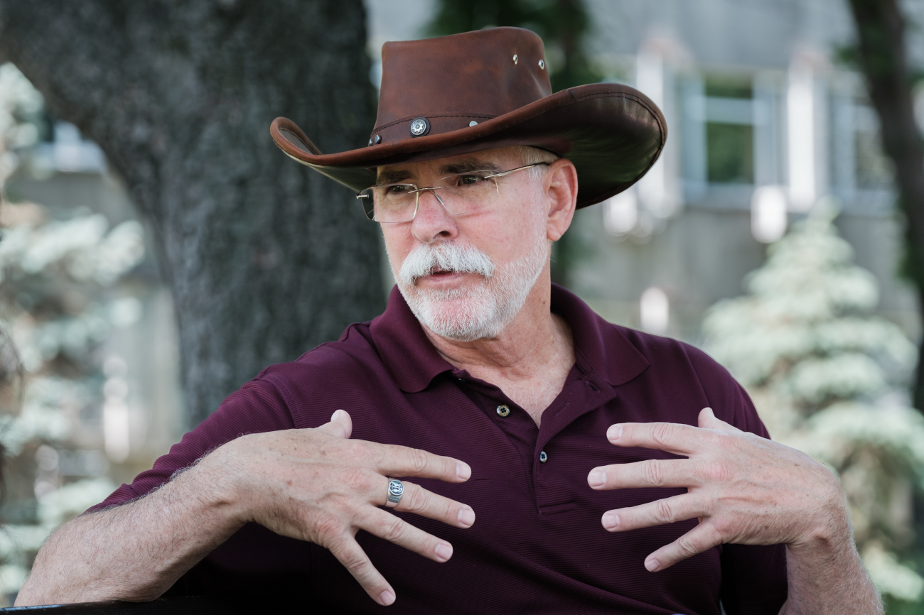 Волонтер Майк Уилсон: Сын мне сказал – приехать в Украину во время войны было самым крутым, что я когда-то делал