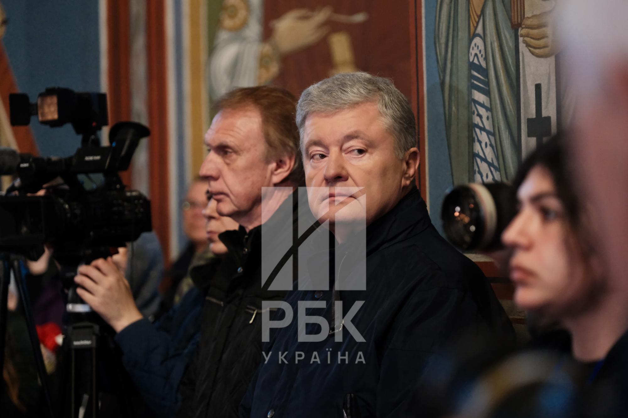 В Києві попрощалися з письменником Дмитром Капрановим (фото)