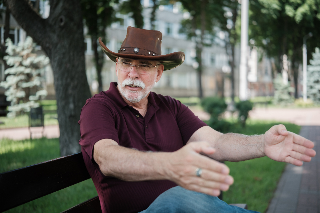 Волонтер Майк Уилсон: Сын мне сказал – приехать в Украину во время войны было самым крутым, что я когда-то делал