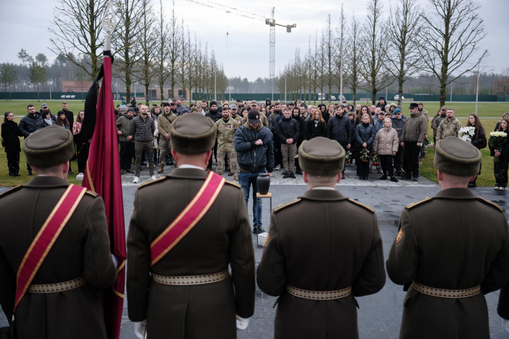 &quot;Наш образец и легенда&quot;. Под Киевом состоялось прощание с военным ГУР &quot;Рекрутом&quot;: фото