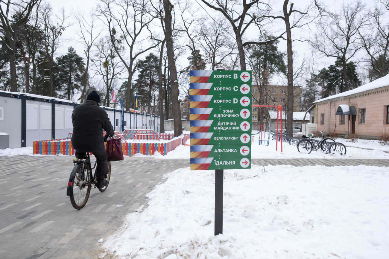 Будинок до перемоги. Як працює модульне містечко Ірпеня та про що мріють його мешканці