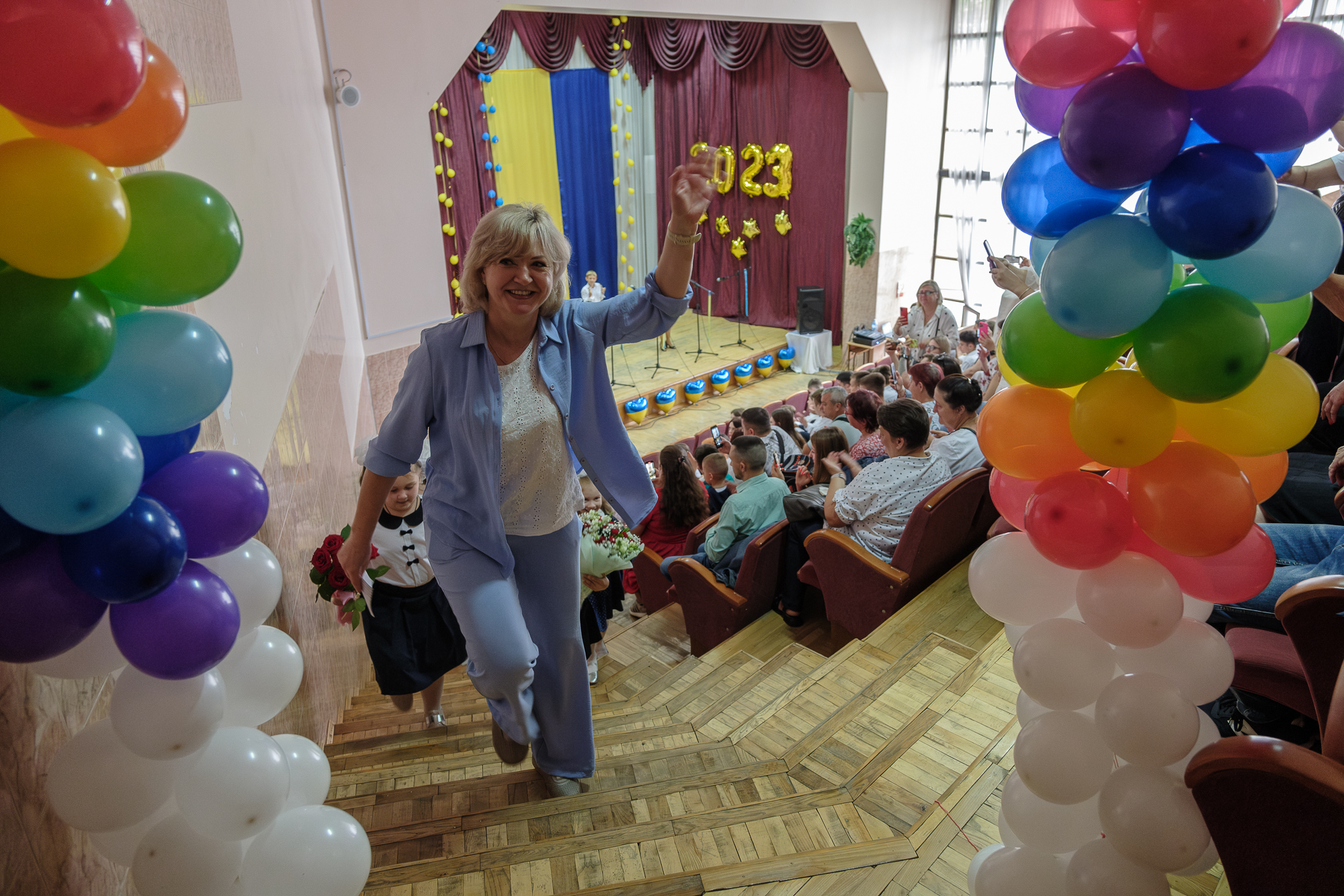 У школах Києва продзвенів перший дзвоник: зворушливі фото і відео