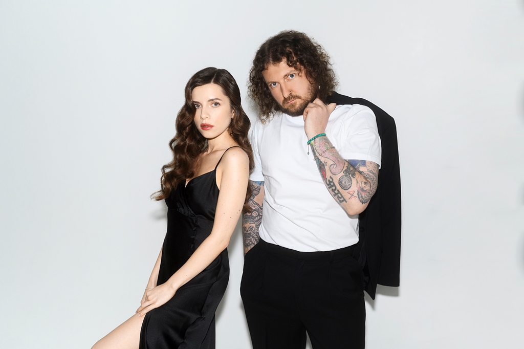 "Біжи, тікай": Саша Чемеров і Христина Соловій зняли красиве відео на 100%-й хіт