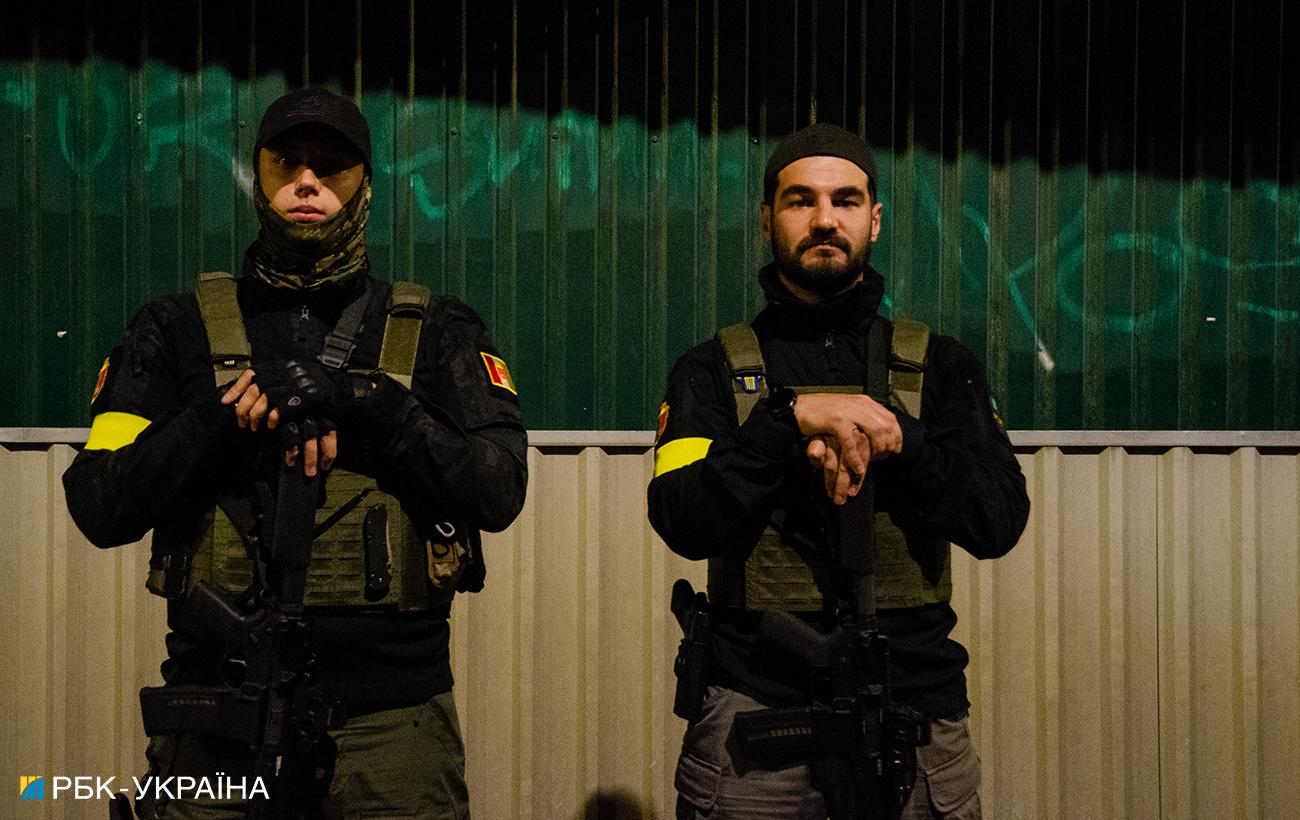 &quot;Готові зустрічати росіян, ласкаво просимо, перестріляємо всіх&quot;. Репортаж з військової Одеси