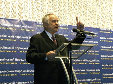 Помер Дмитро Павличко