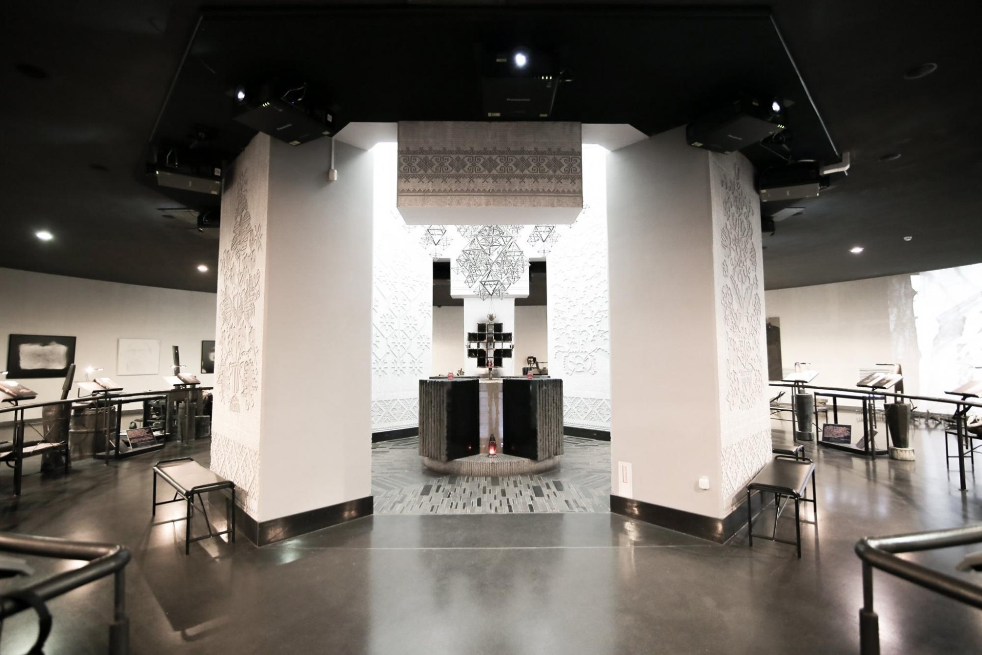 Музеї без бар'єрів. Куди вирушити в інклюзивний тур: найцікавіші локації в Україні