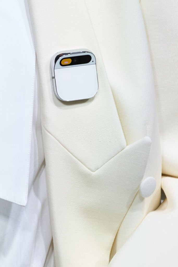 Экс-сотрудники Apple показали гаджет, который &quot;однажды заменит смартфон&quot;