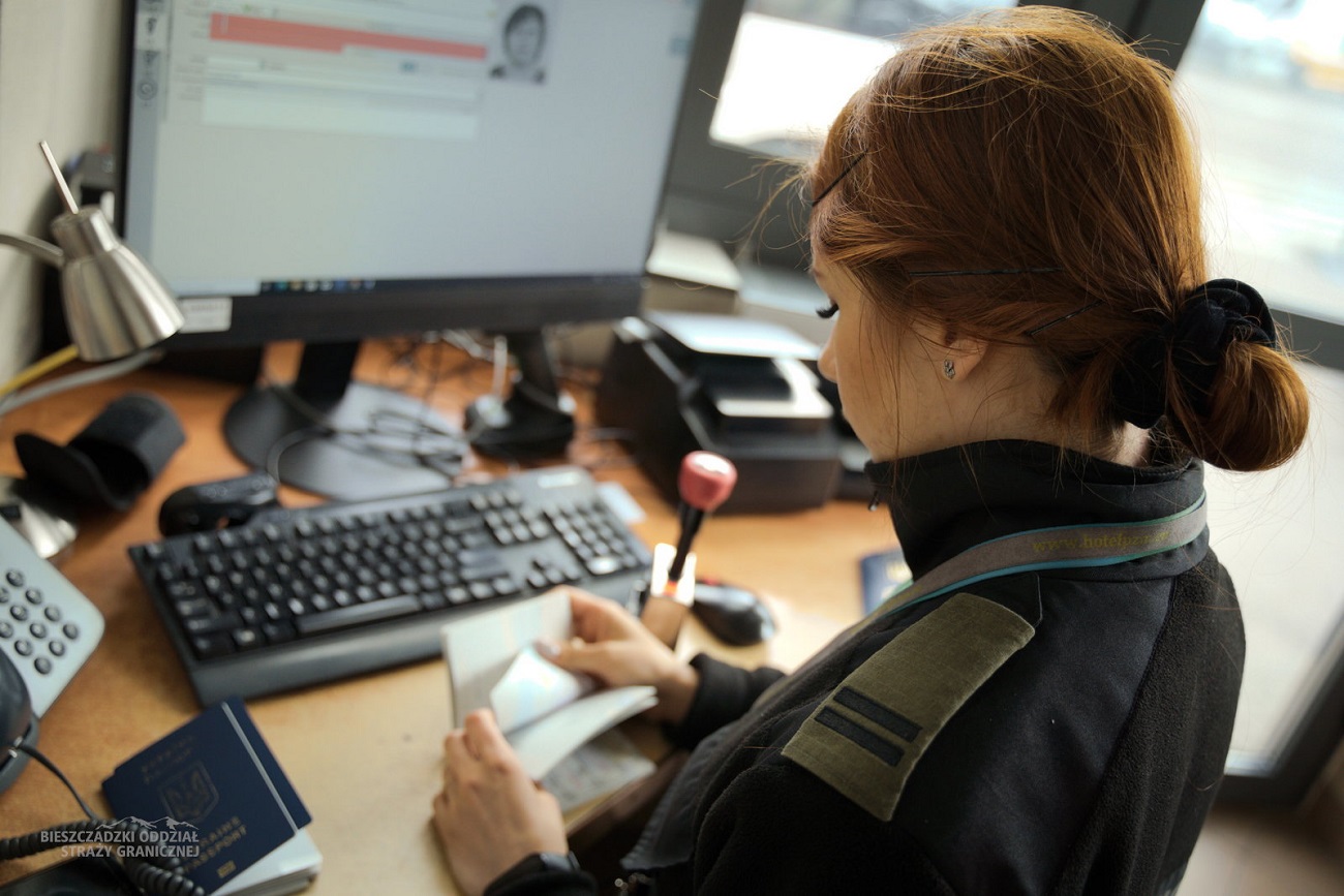 Новые правила. В Польше приняли изменения для украинцев в следующем году