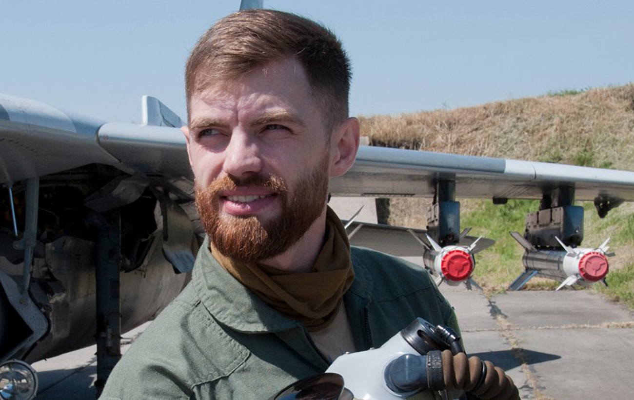 Біль і сльози... У Києві попрощалися з "Джусом" - легендарним пілотом, який жив небом (фото)