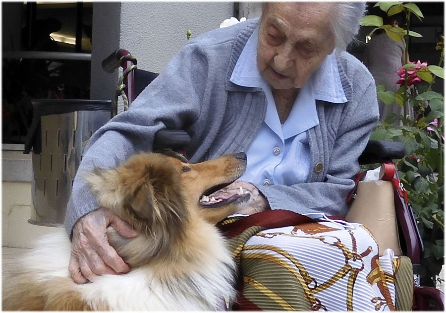 Найстарішою жінкою у світі назвали 115-річну іспанку: що про неї відомо