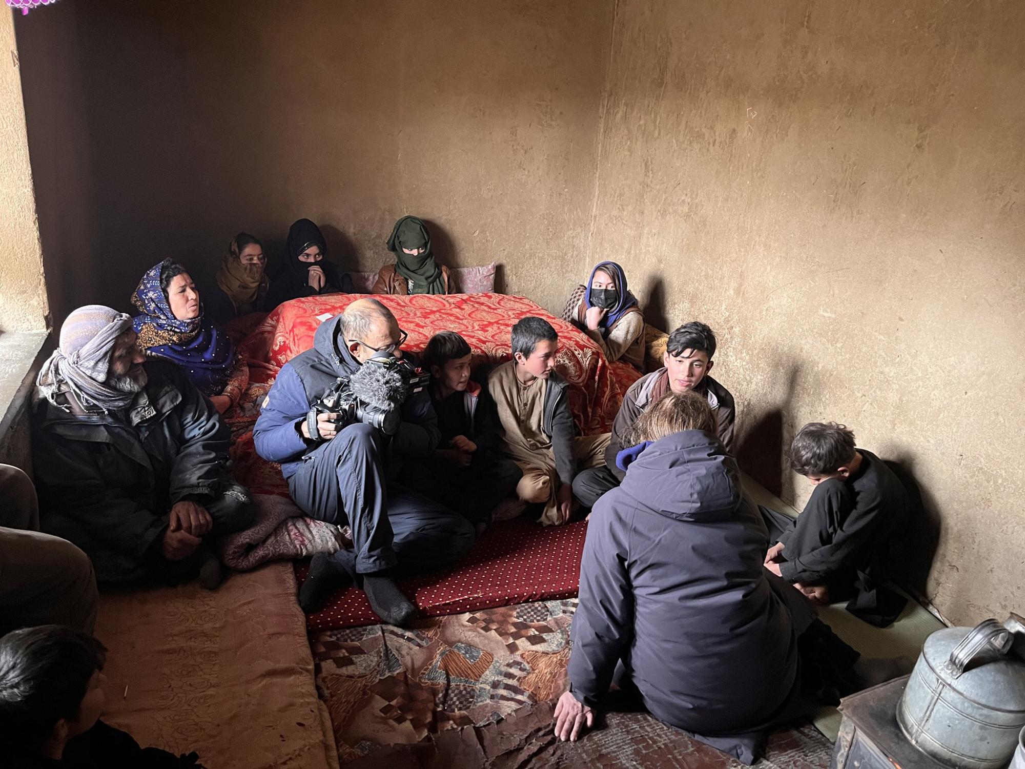 Афганістан замело снігом, морози до -34. Країні загрожує голод: фото і відео