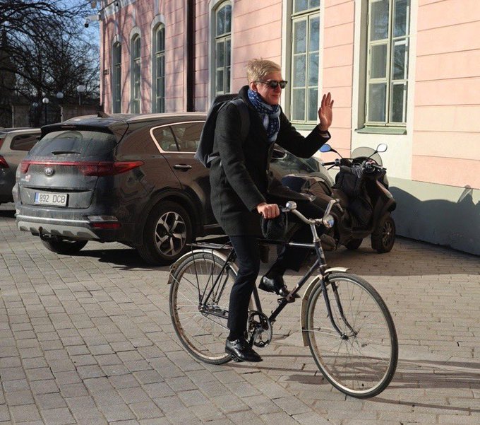 Естонський депутат проїде 1700 км на велосипеді, щоб зібрати гроші на ЗСУ