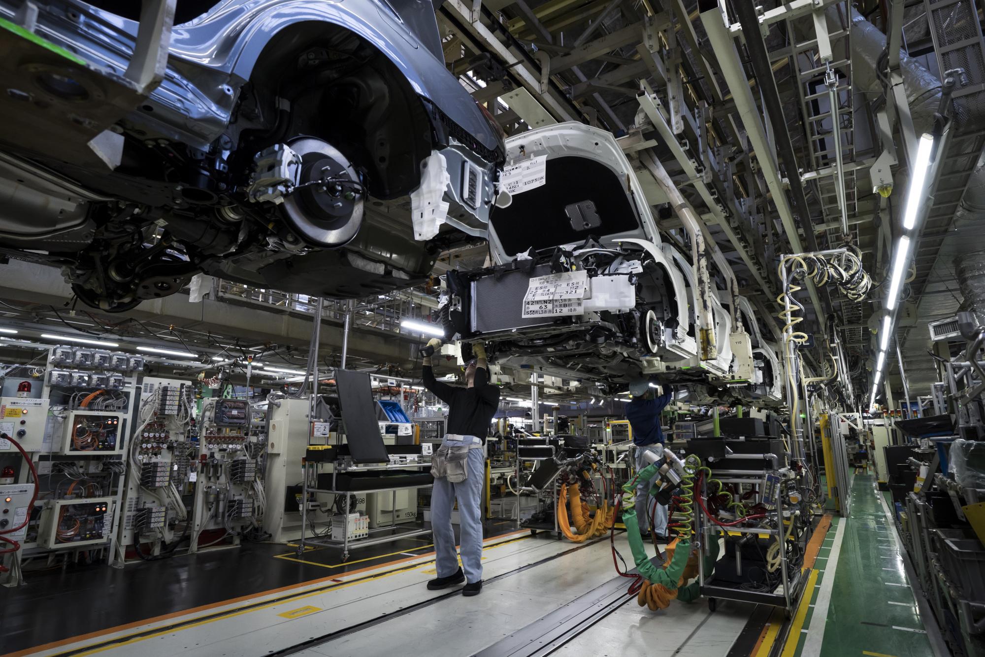 Черга за чіпами. Як дефіцит мікросхем в Азії та США змінив ринки авто та електроніки