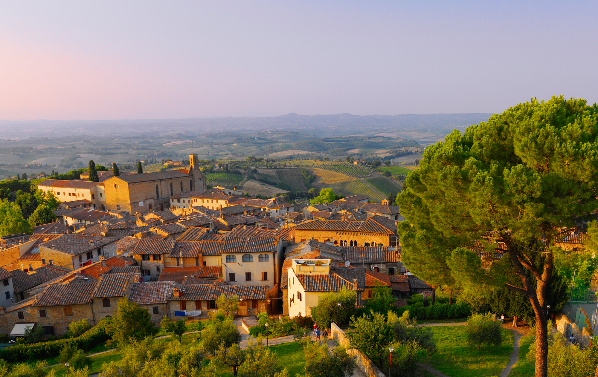Італія заплатить 30 тис. євро тим, хто переїде жити у мальовничі села Тоскани: що для цього треба