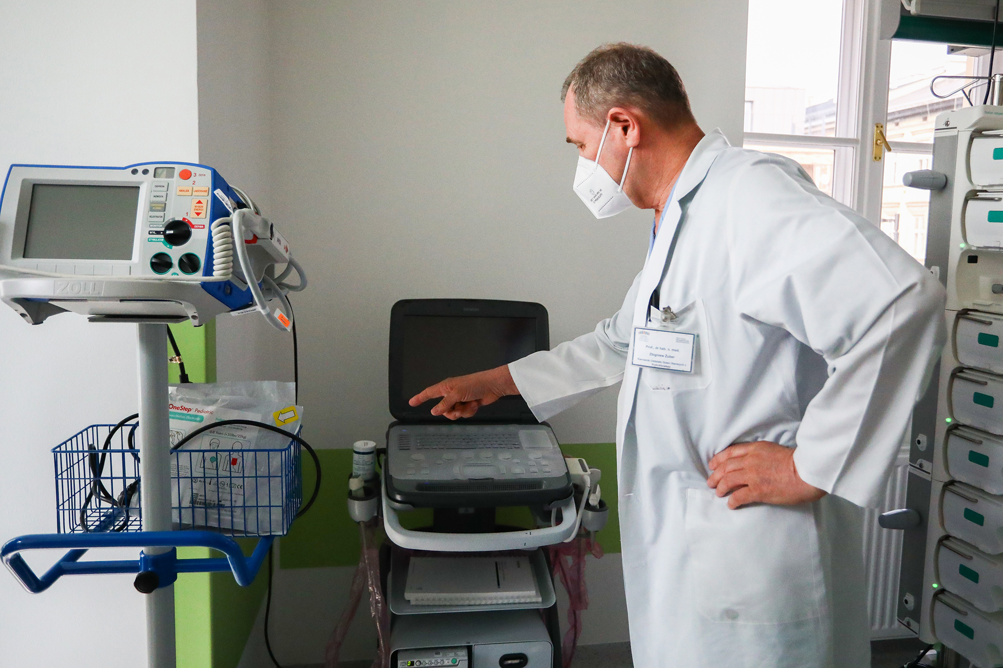 Сотни тысяч евро. Сколько зарабатывают врачи в Европе и в чем сложности для украинцев