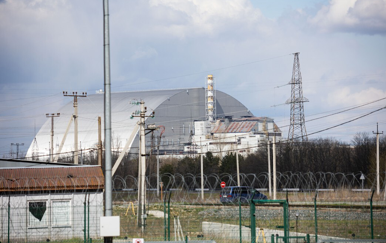 Чернобыль и война.  В 36-ую годовщину трагедии над ЧАЭС нависла новая угроза