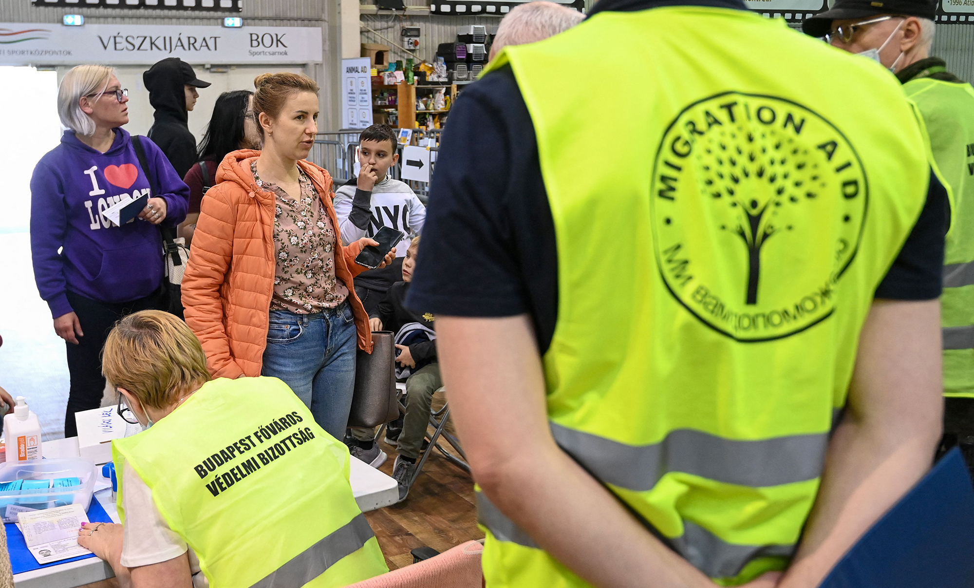 В Угорщині змінюють правила безкоштовного проїзду українців: деталі