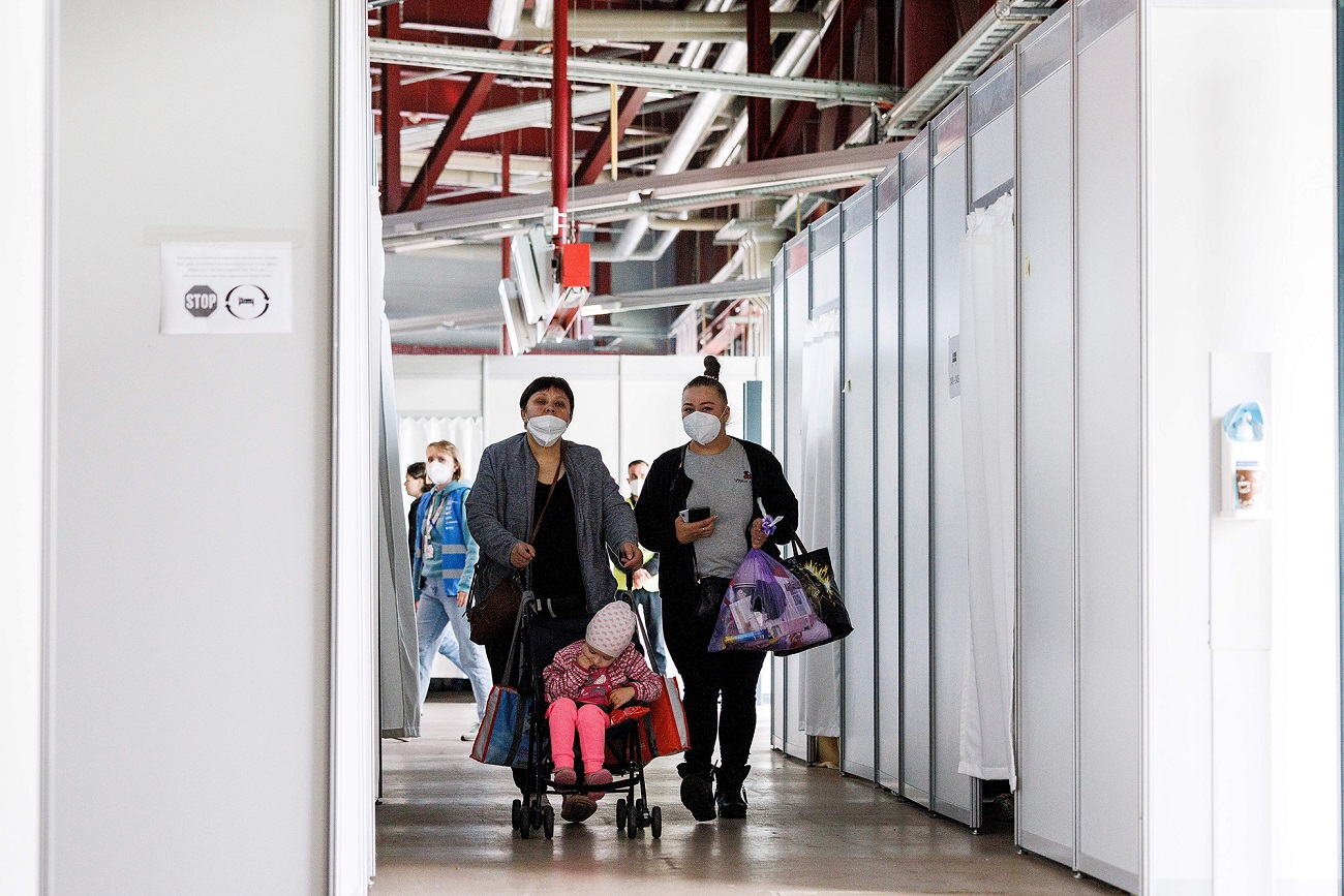 В ожидании жилья. Как живут украинцы в аэропорту Берлина