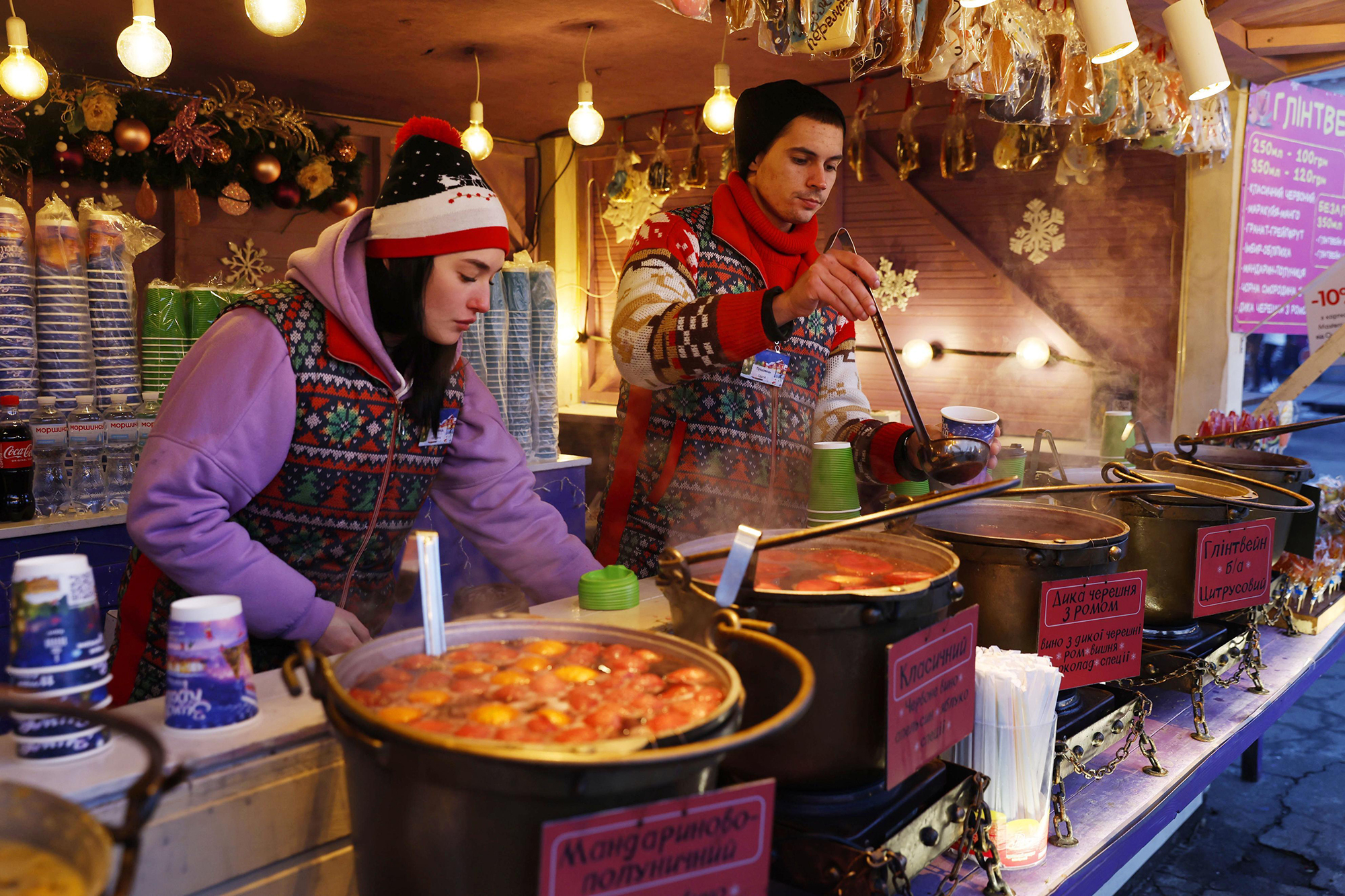 &quot;Елка несокрушимости&quot; и катки. Куда пойти в Киеве на новогодние праздники с детьми