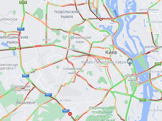 Киев утром остановился в пробках: где затруднено движение