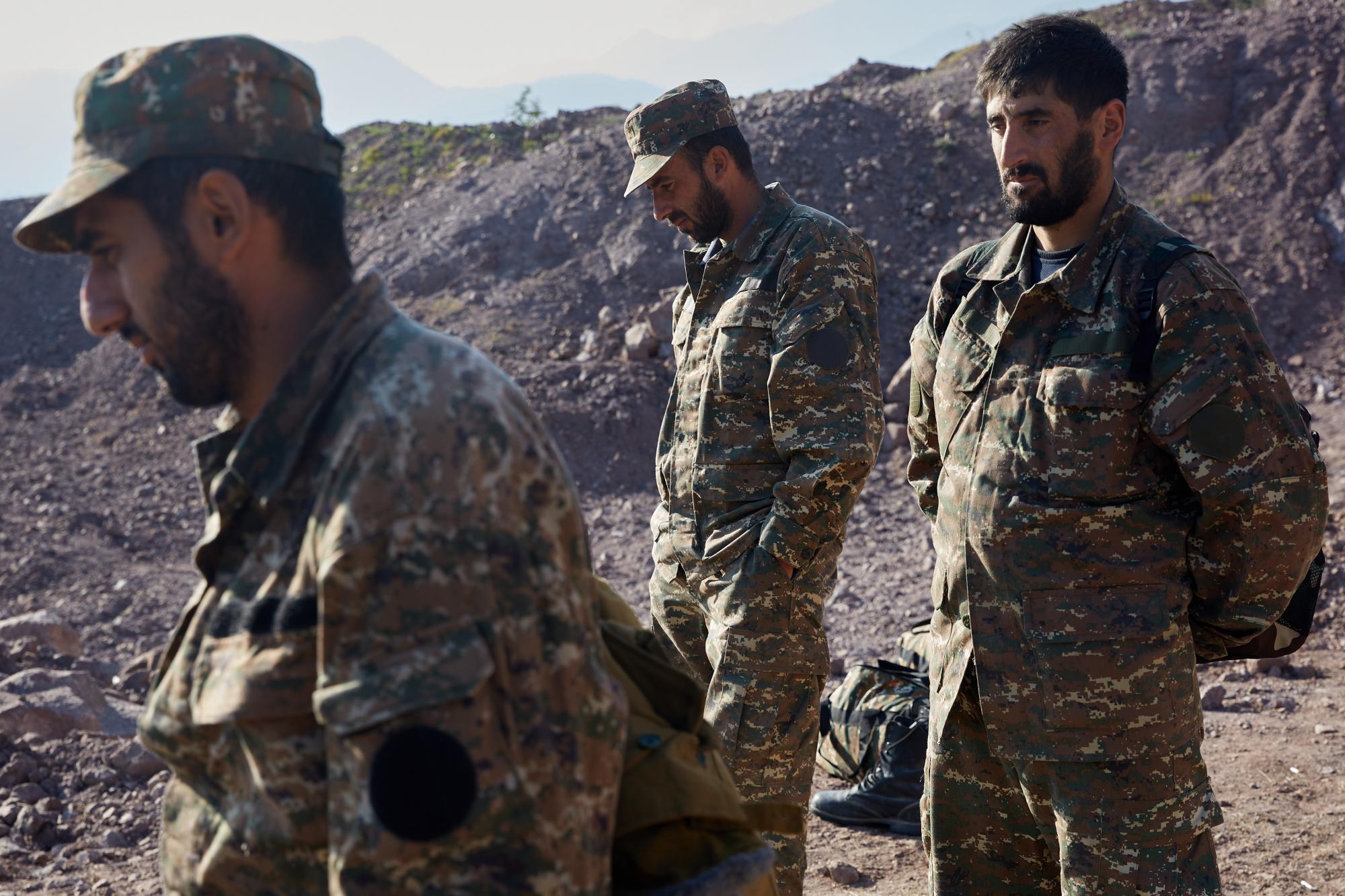 Чей Карабах? Как за сутки "закончился" 30-летний конфликт Армении и Азербайджана