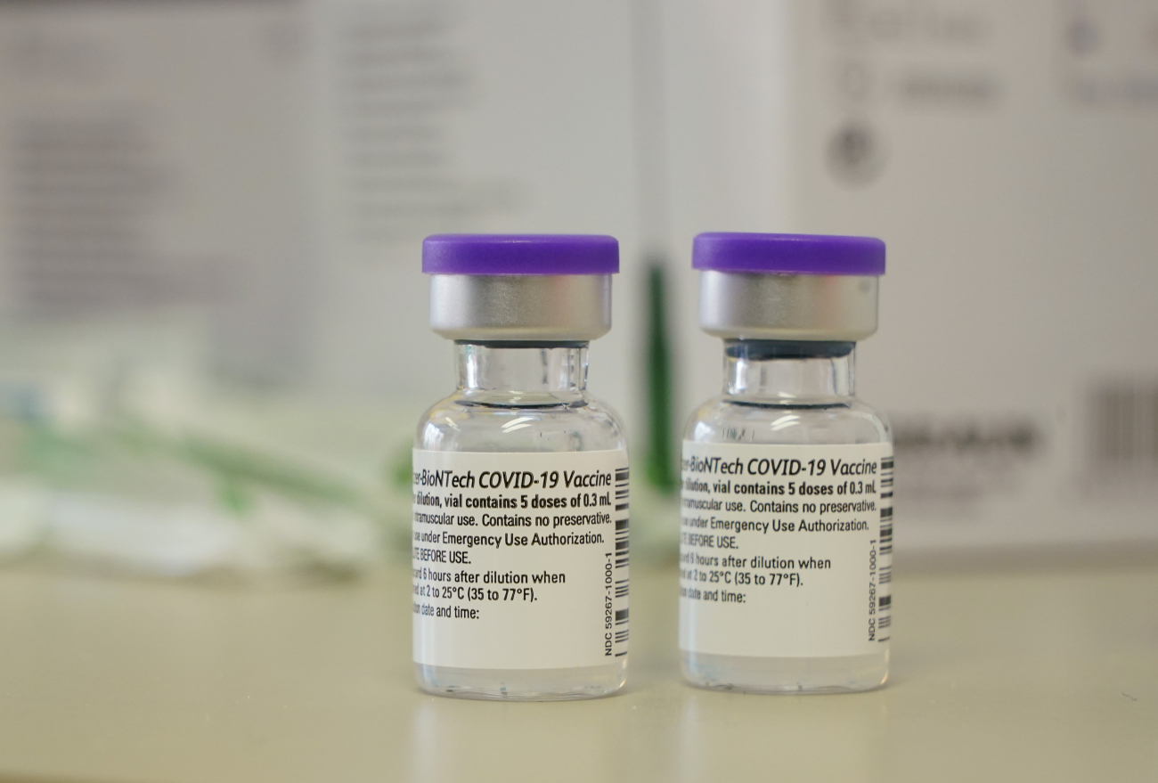 Ще по одній. Навіщо в Україні та світі роблять бустерну дозу вакцини від COVID