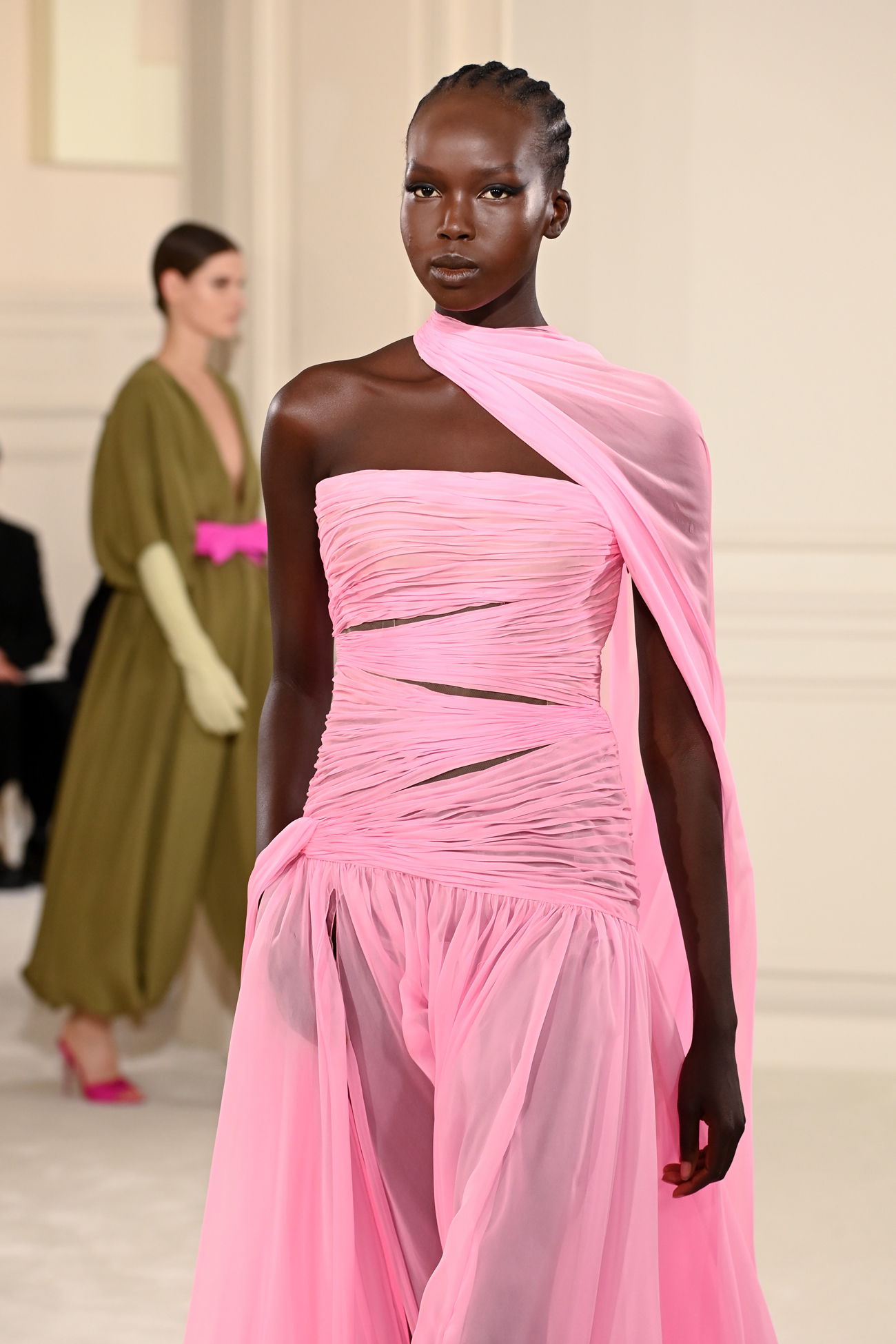 Готовимся к сезону весна-лето 2022: главные тренды Недели высокой моды