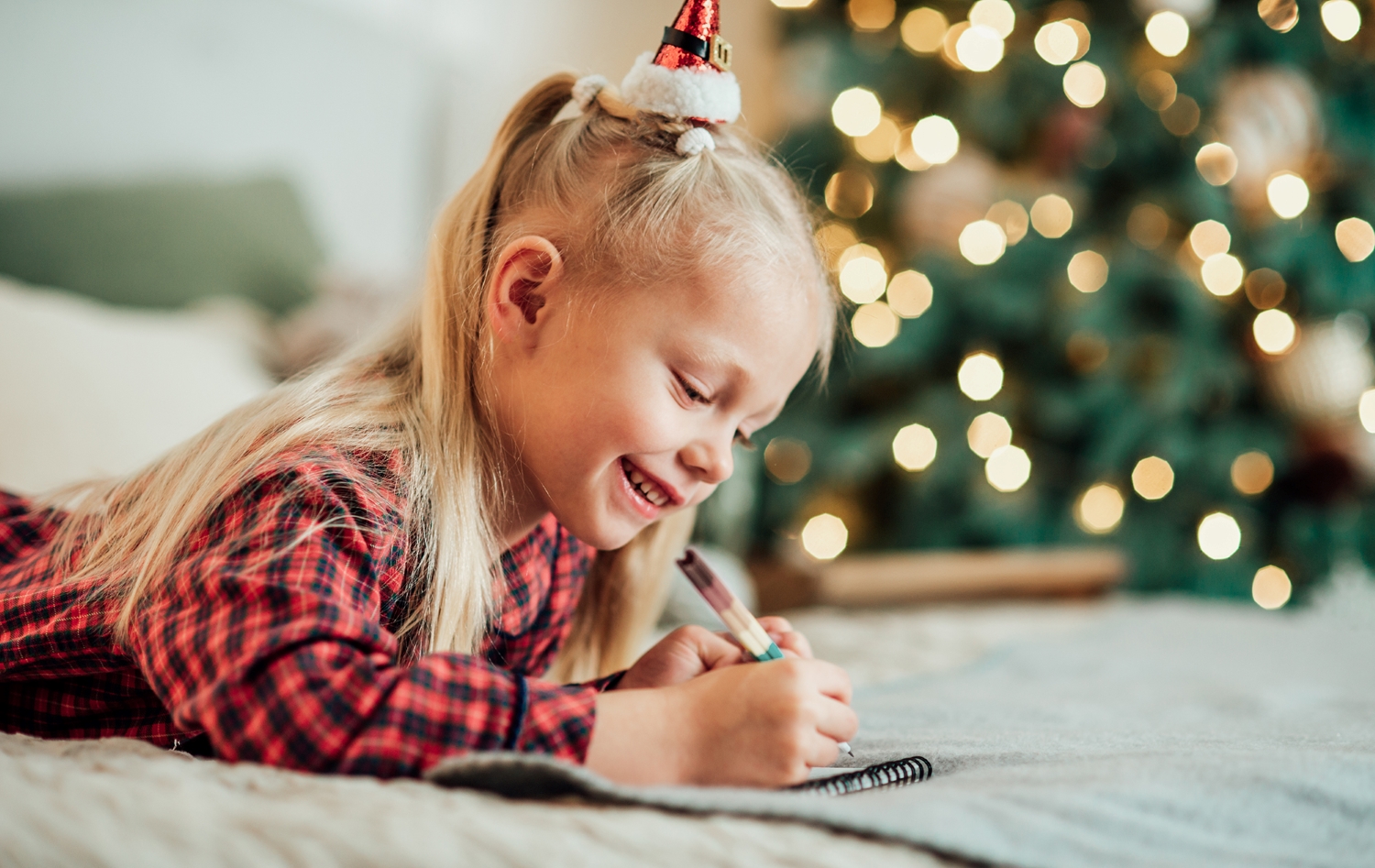 Подарувати щастя легко: як кожен охочий може стати Святим Миколаєм для дітей ВПО