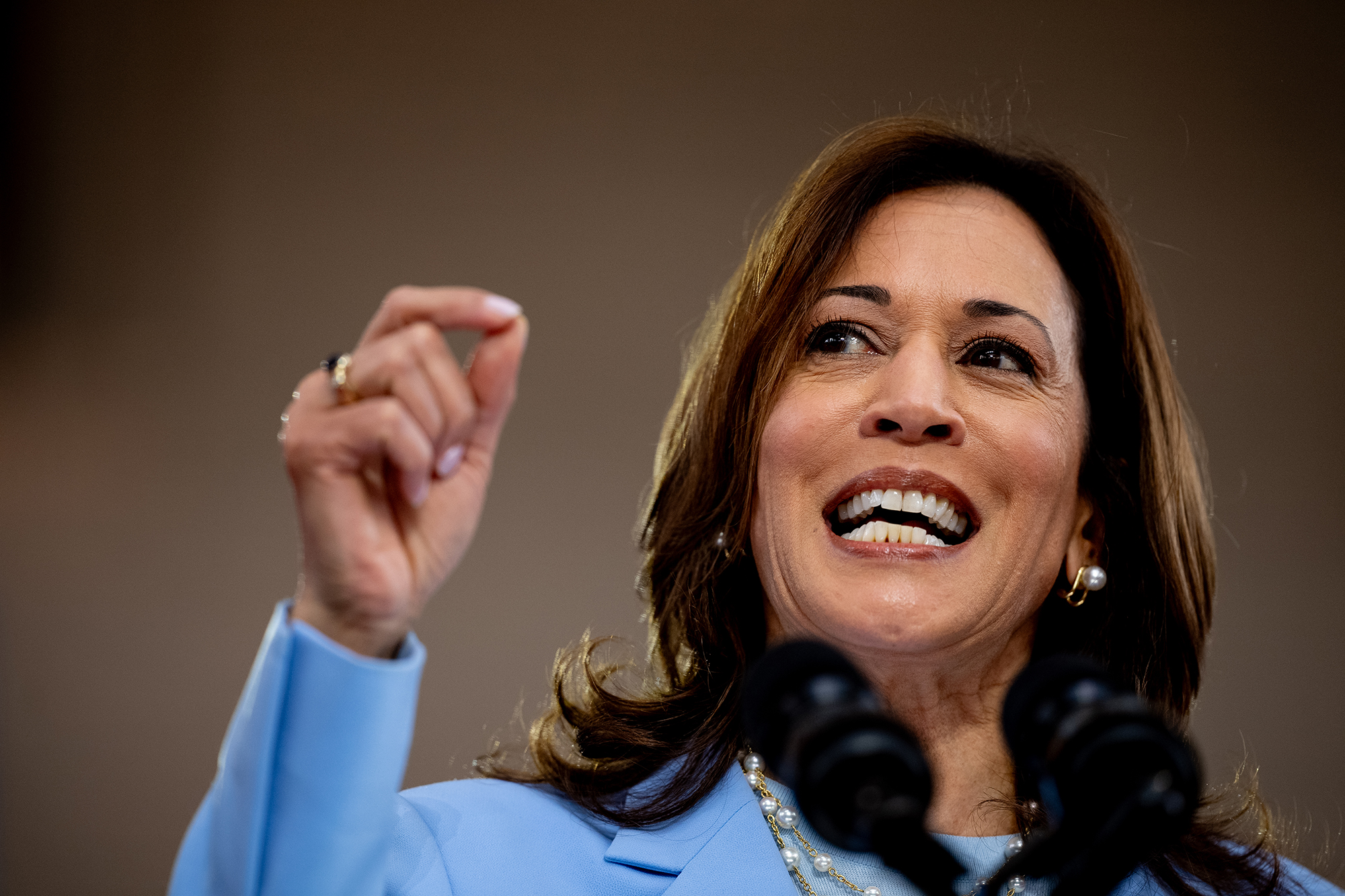 Вимушений крок. Чому Байден знявся з виборів та хто з пари Гарріс-Трамп кращий для України