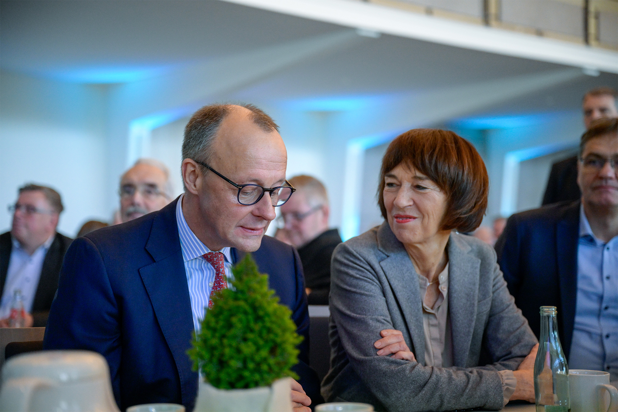 Прогрессивная, решительная, набожная: 5 фактов о Шарлотте Мерц - жене лидера ХДС/ХСС