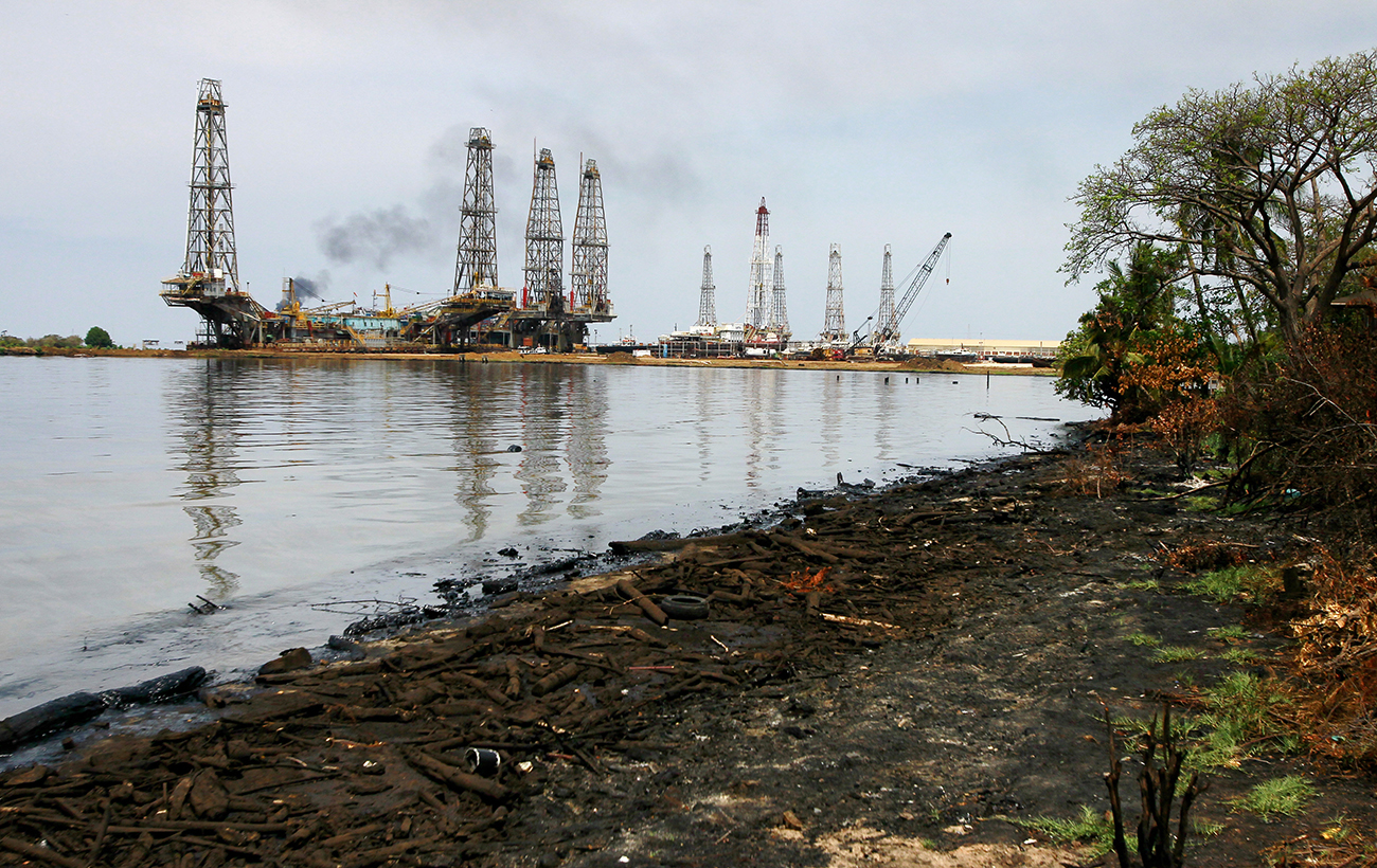 "Чорне золото" Венесуели. Кому дістанеться нафта після повалення Мадуро і чим це загрожує РФ