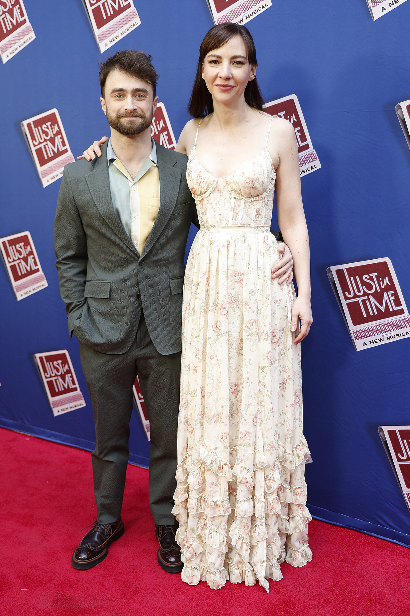 "Гаррі Поттер" Редкліфф вивів у світ красуню дружину: як зараз виглядає зіркова пара (фото)