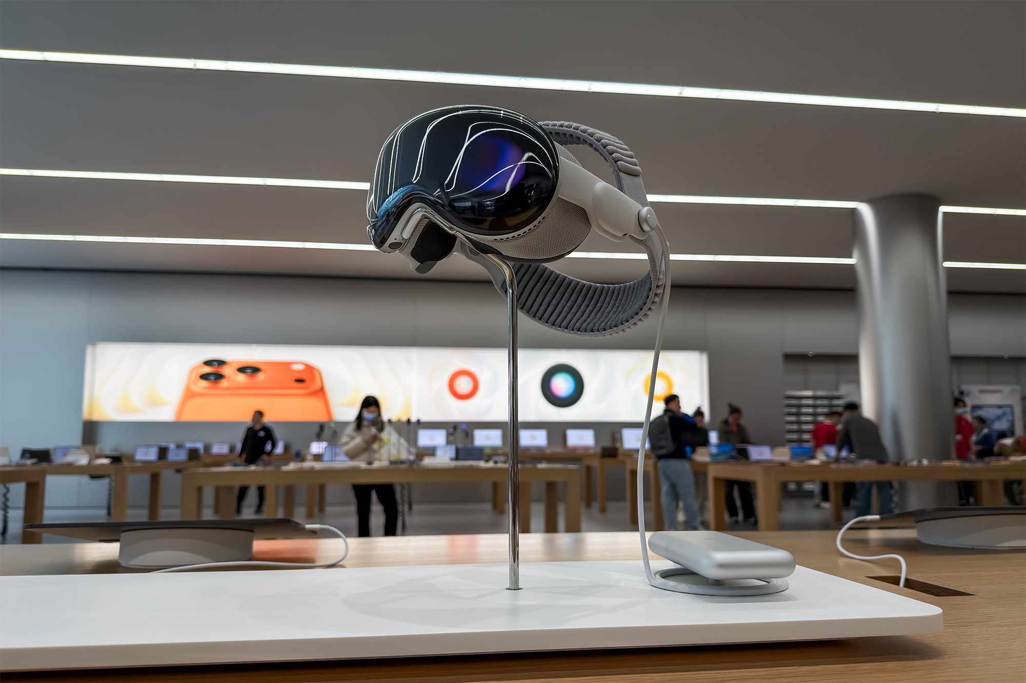 Кінець епохи Vision Pro: Apple зупиняє розробку гарнітури після провалу M5