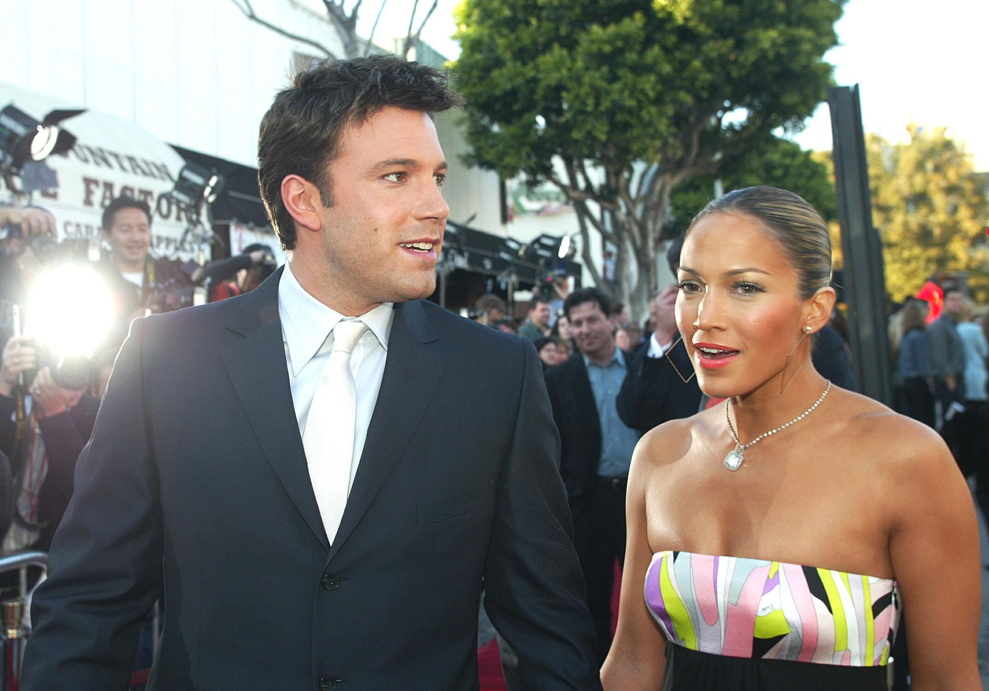 Jennifer Lopez and Ben Affleck officially divorced